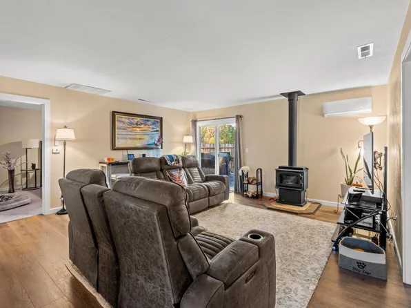 26861 Oriole Drive, Willits, CA 95490