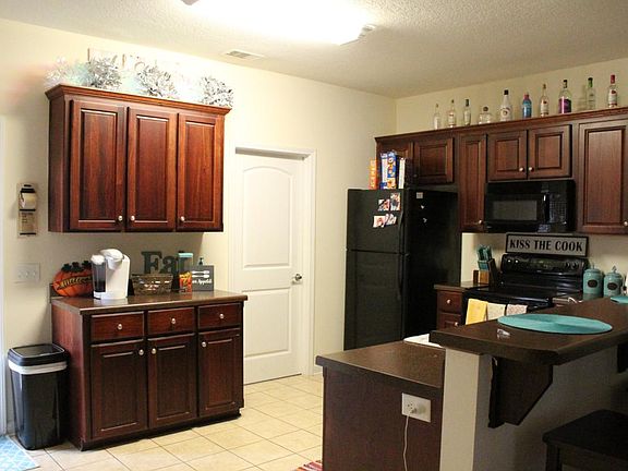 5th image of 194 Sawgrass Trl