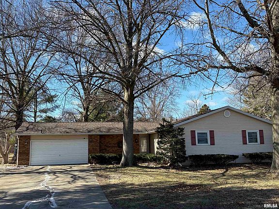 2nd image of 3513 S Cherokee Rd