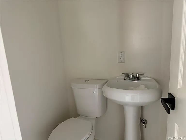 50 S Montgomery St #7 — Photo 5