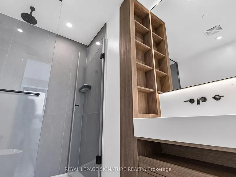 55 Charles St E #4303 — Photo 29