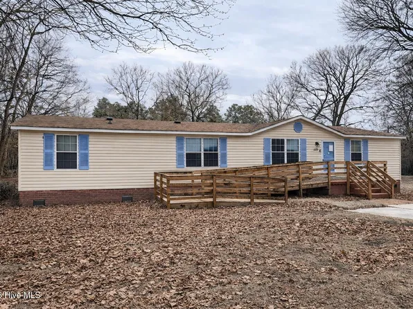 559 Halls Creek Road, New Bern, NC 28560