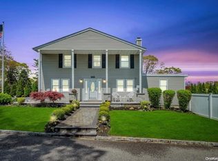 703 Chester Rd, Sayville, NY 11782