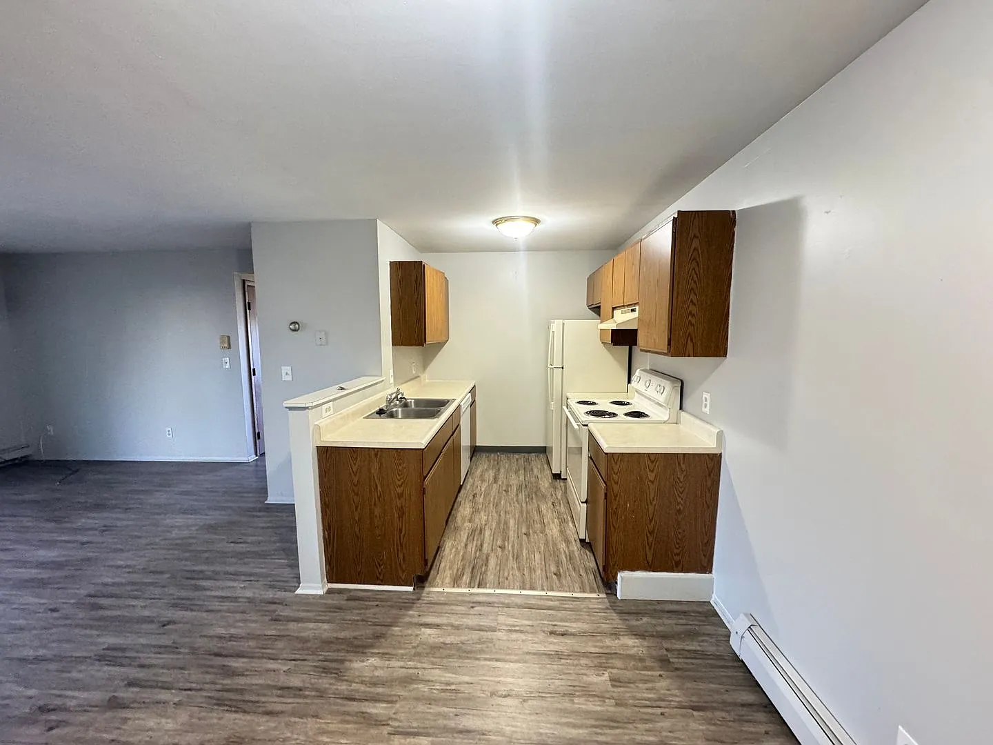 Spacious Two Bedroom with Laundry in Unit! — Photo 3
