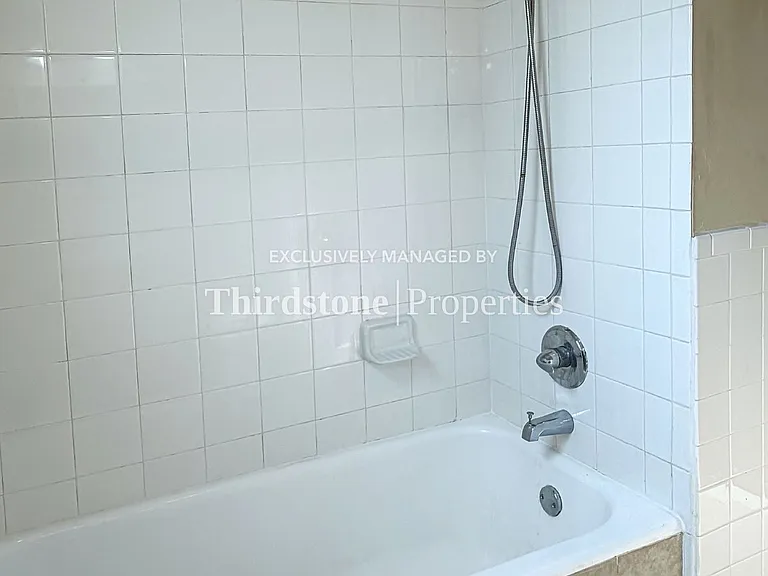 4718 Ramona Blvd — Photo 18