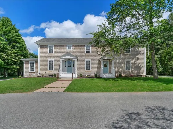 81 Bristol Ferry Rd, Portsmouth, RI 02871