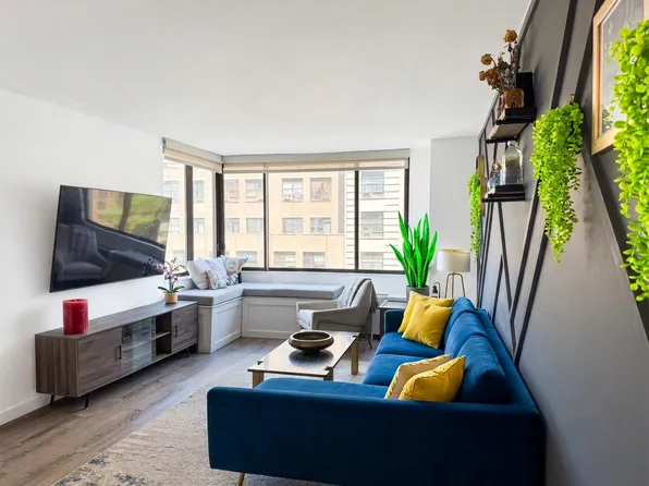 350 West 50th Street image 1 of 23