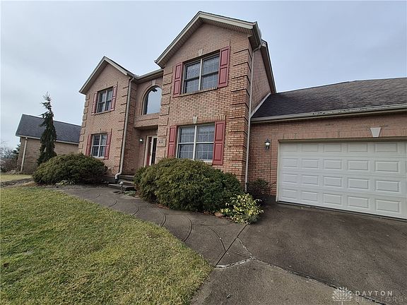 4th image of 633 Orient Way