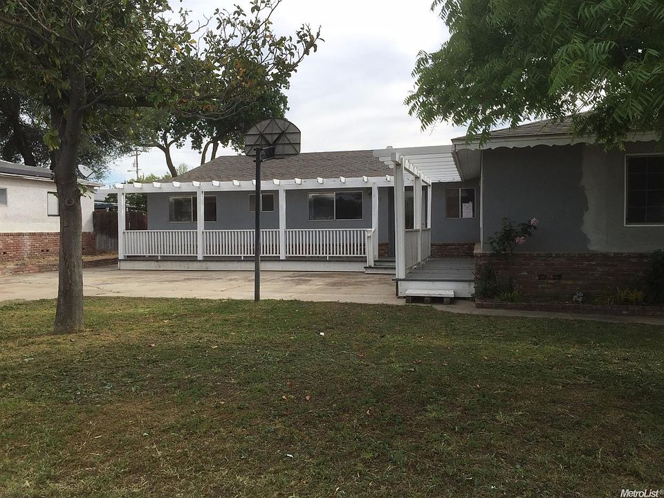 1st image of 375 Johnson Ave