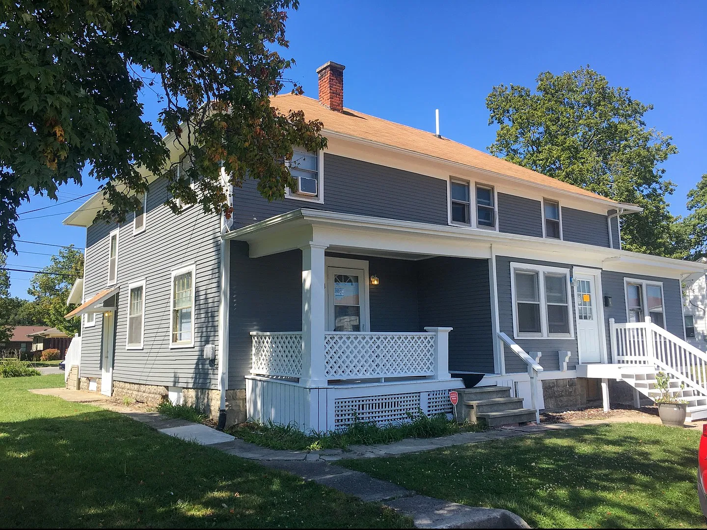 3202 McArthur — Photo 1