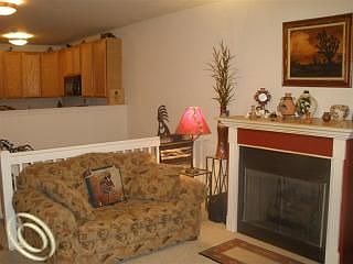 4th image of 2650 Woodward Ave #59