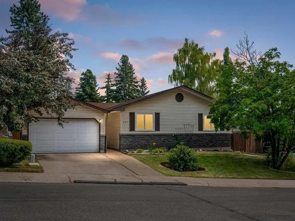 424 Silver Valley Dr NW, Calgary, AB T3B 4C2