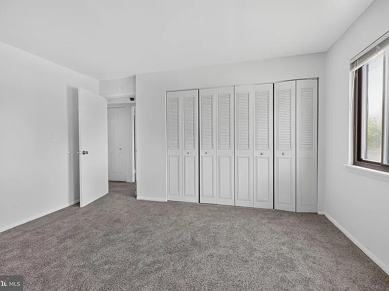 1001 White Oak Rd — Photo 16