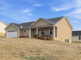 1127 Rosella Dr, White Pine, TN 37890