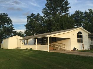 322 Lark Ln, Boonville, IN 47601