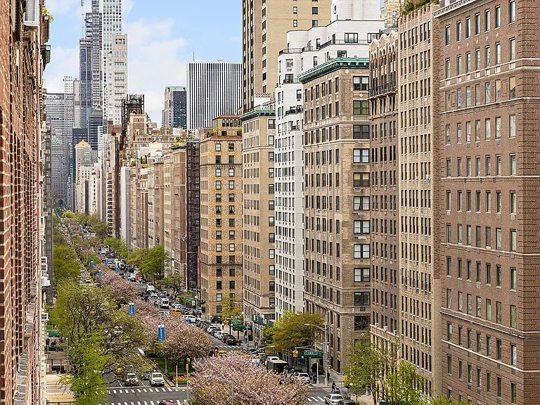 985 Park Ave #10/11 — Photo 13