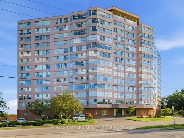 7 Gale Cres #109, Saint Catharines, ON L2R 7M8