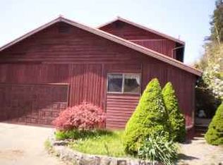 93635 E Bluebird Ln, North Bend, OR 97459