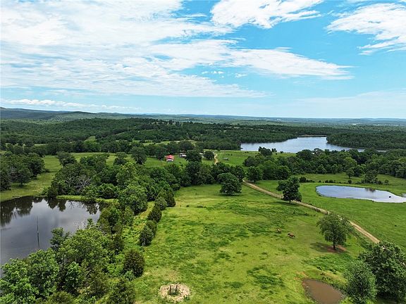 2nd image of 473763 E 993rd Rd