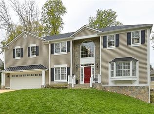 6008 Henning St, Bethesda, MD 20817