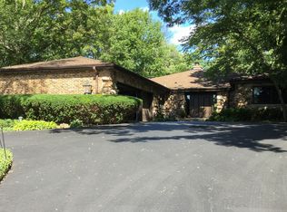 945 Stonegate Dr, Highland Park, IL