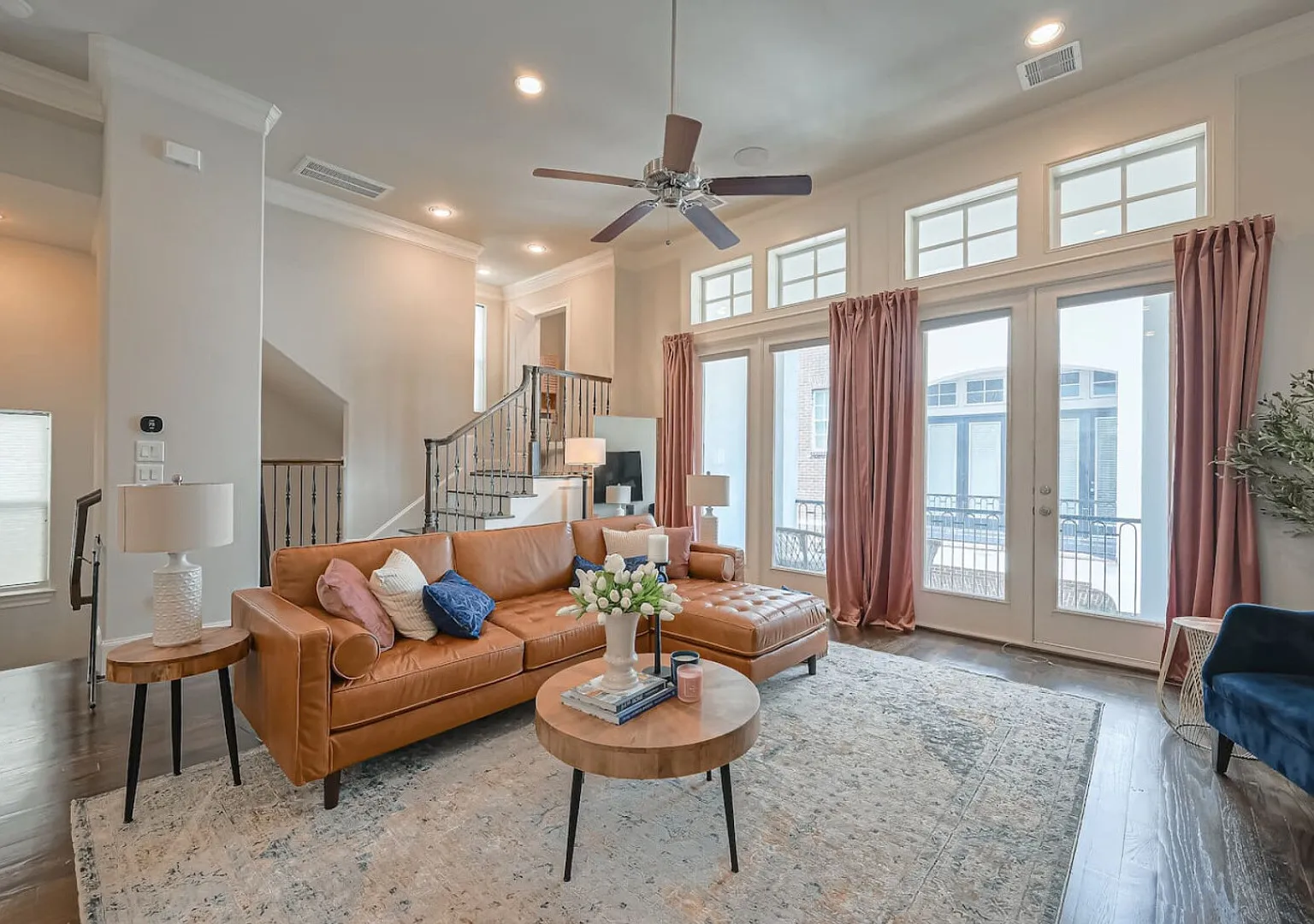 NRG Stadium World Cup Stay | Med Center | 6 Beds — Photo 1