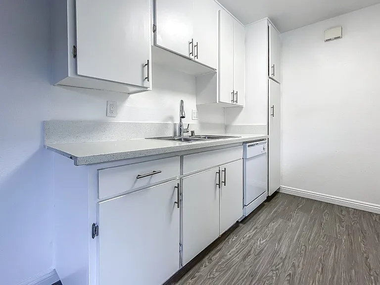 Buena Casa Apartments — Photo 38