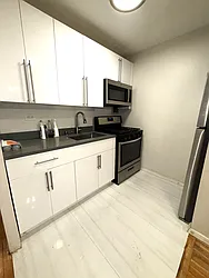 45 Saint John's Place, #1