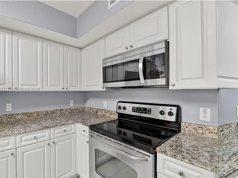 6769 Heritage Grande #2201 — Photo 10