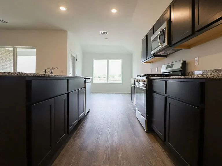 1331 E Honolulu Pl — Photo 49