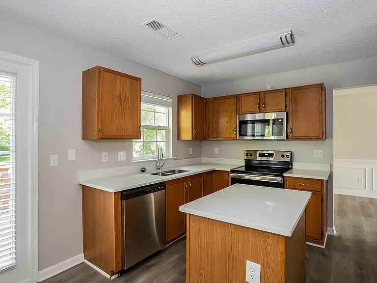 3042 Willamette Valley Dr — Photo 8