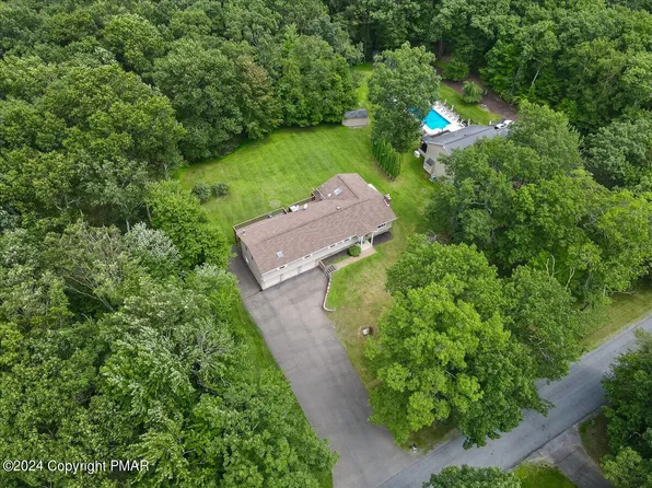 180 Balson Rd, Stroudsburg, PA 18360