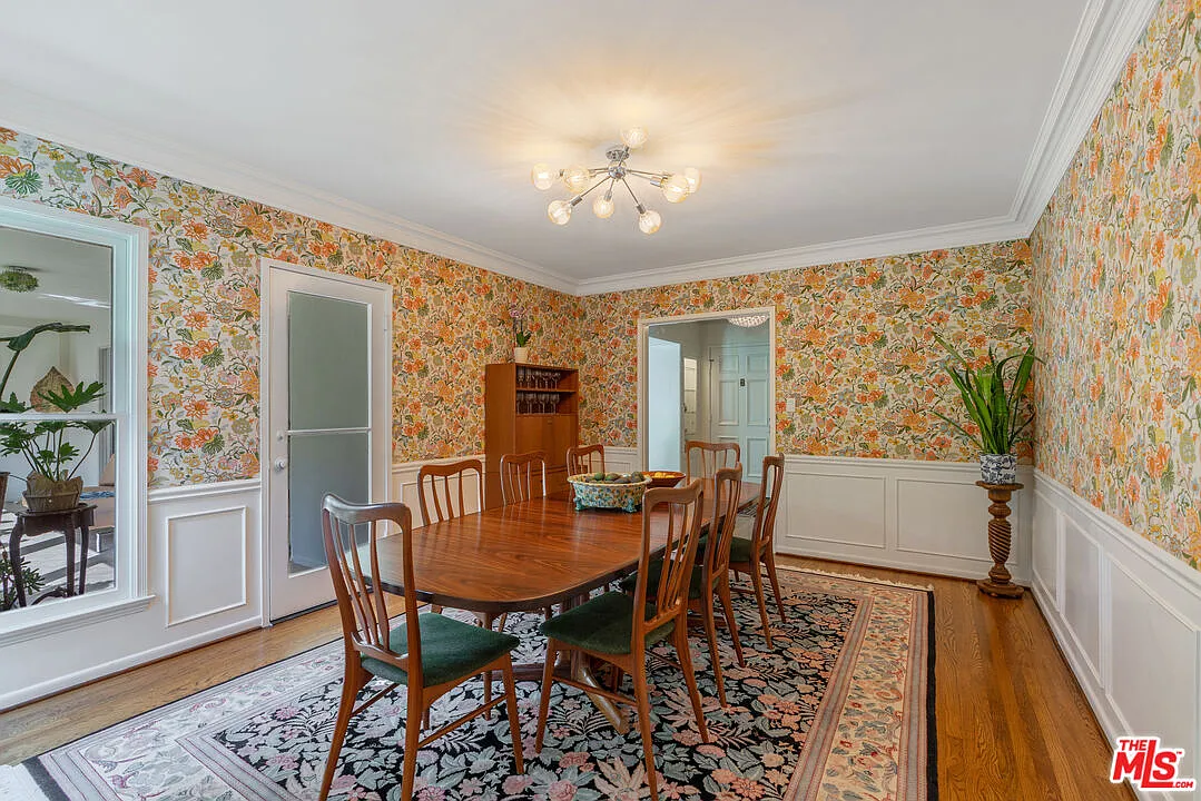 4 bed, 4.0 bath, 3247 sqft, $9,000 — Photo 4
