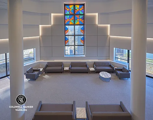 Rented by Coldwell Banker Warburg | media 19