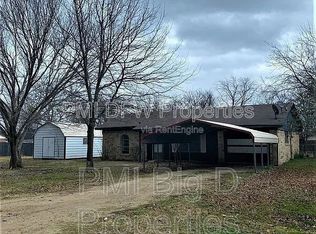 11991 Maple St, Terrell, TX 75160