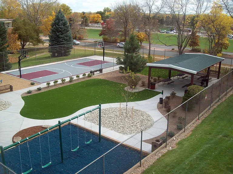 Ralston Park Apartments — Photo 9