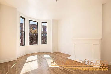 Rented by aptsandlofts.com