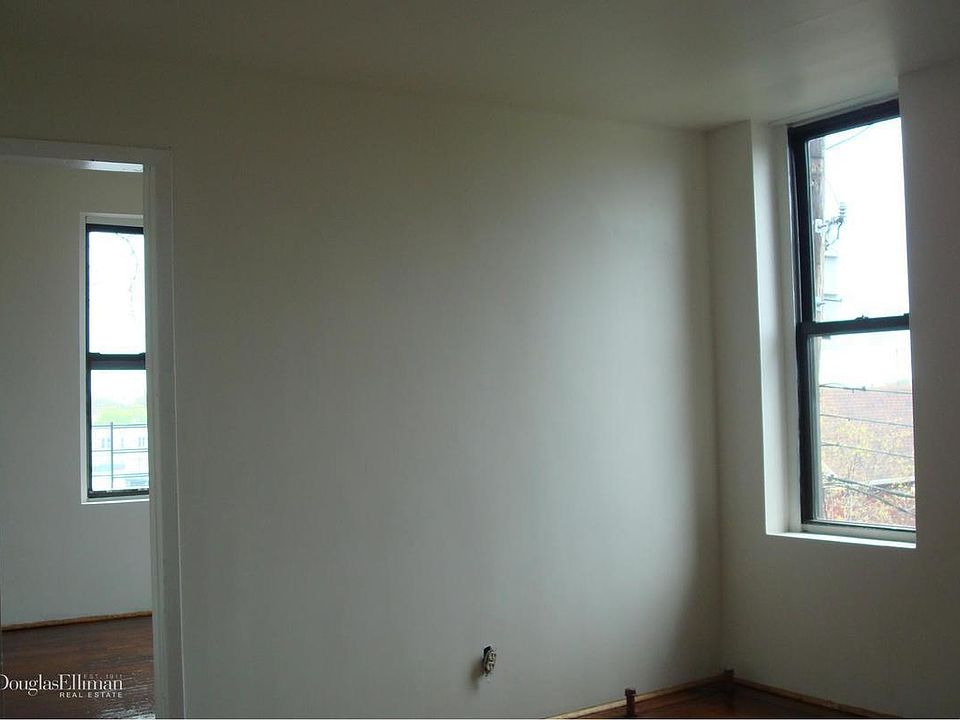 2nd image of 9225 Silver Rd APT 1B
