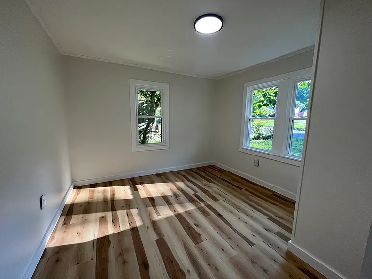 1308 Tranbarger Dr — Photo 7