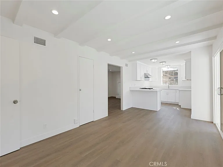 22222 Vanowen St — Photo 29