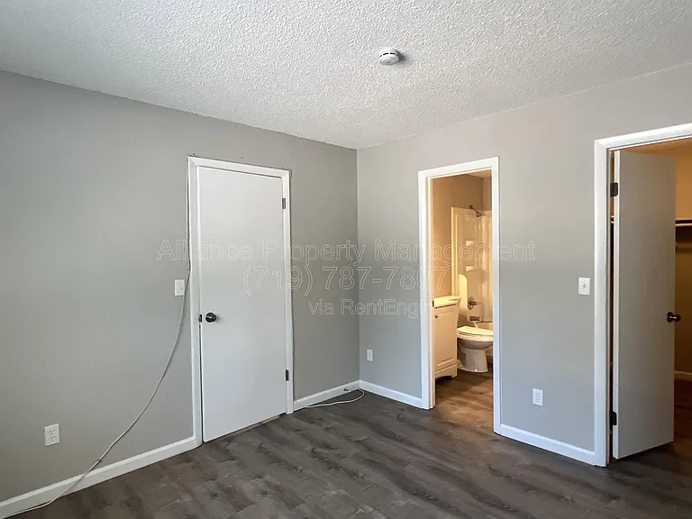 2462 E Willamette Ave — Photo 14