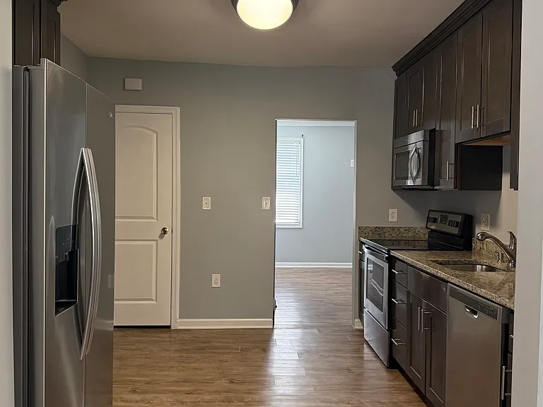 7950 Quarterfield Rd — Photo 7