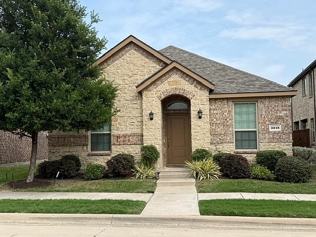 1st image of 2245 Miramar Dr