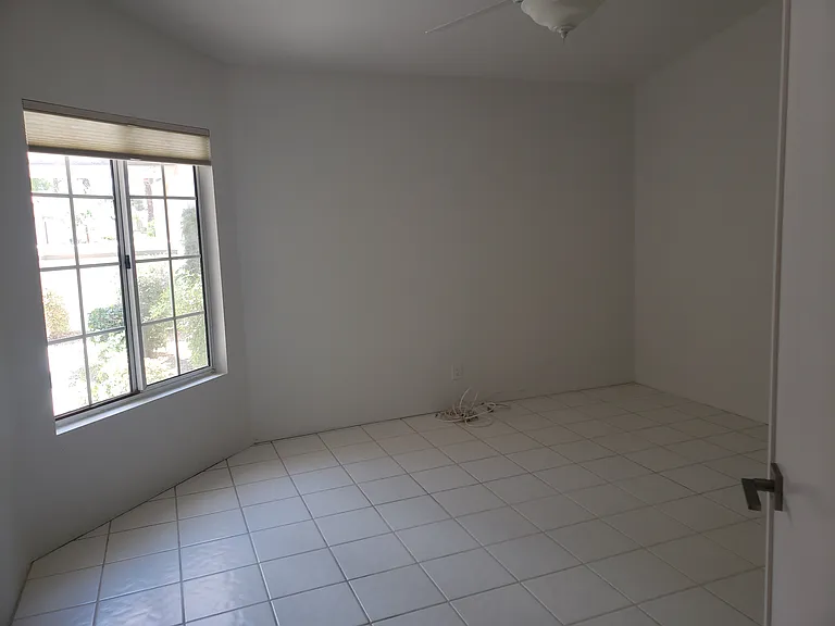 136 Desert Falls Dr E — Photo 16