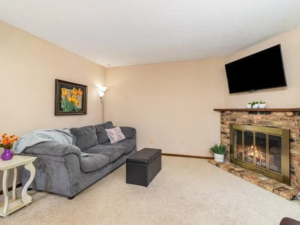 5503 E Bavarian Pass, Fridley, MN 55432