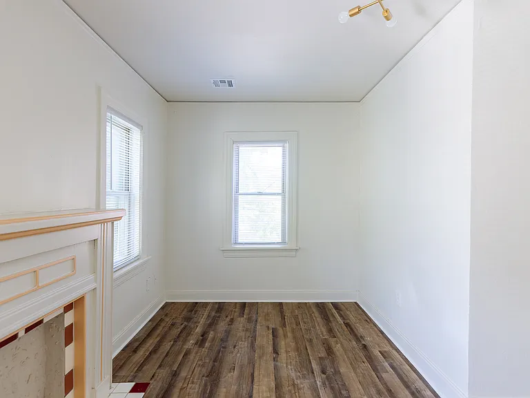426 NW 25th St #8 — Photo 12