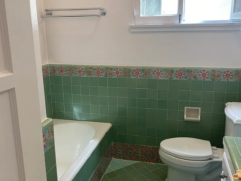 200 S Fuller Ave #4 — Photo 13