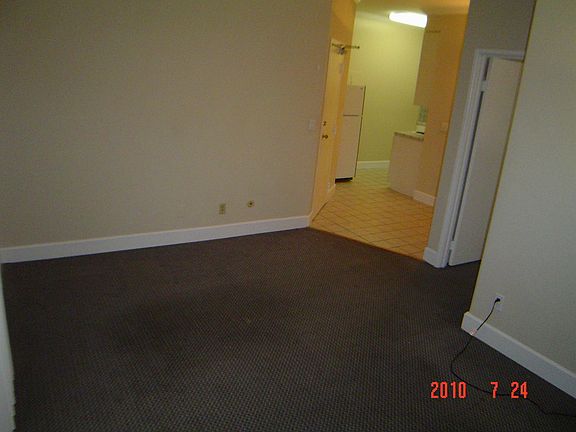 2nd image of 235 Oak St APT 8