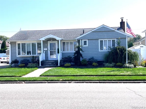 34 Normandy Drive, Bethpage, NY 11714