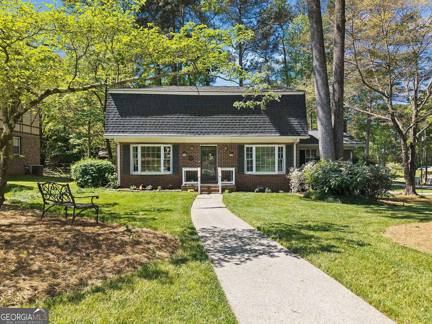 427 Angie Way SW photo 1